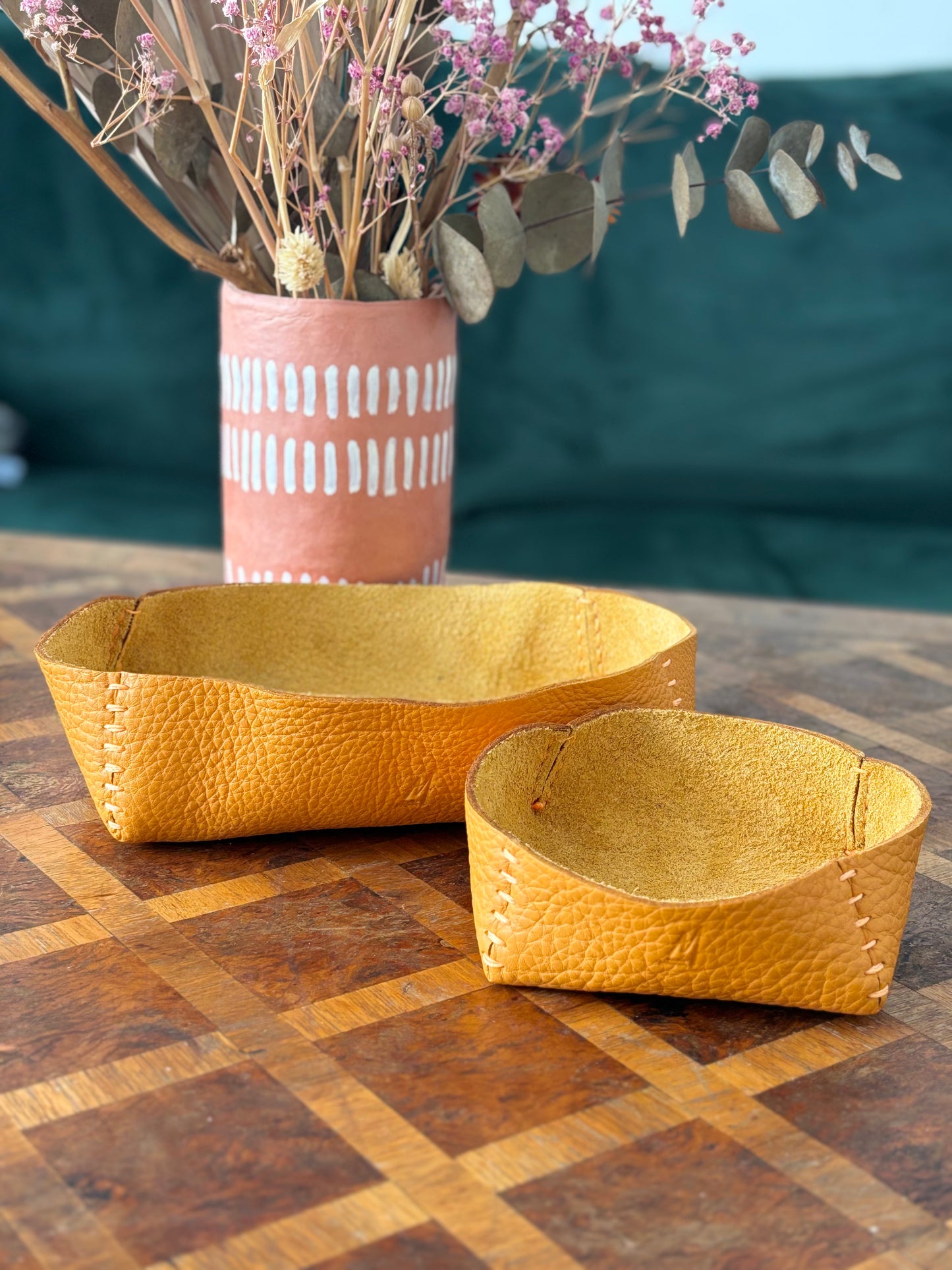 Jane - Soft Grainy Orange bowl