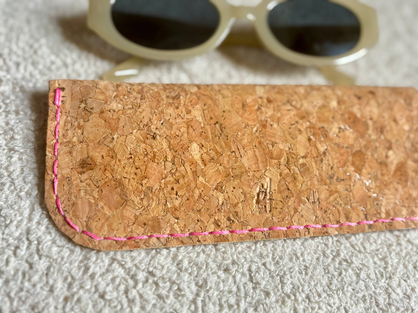 Cassy - Cork Glasses Case